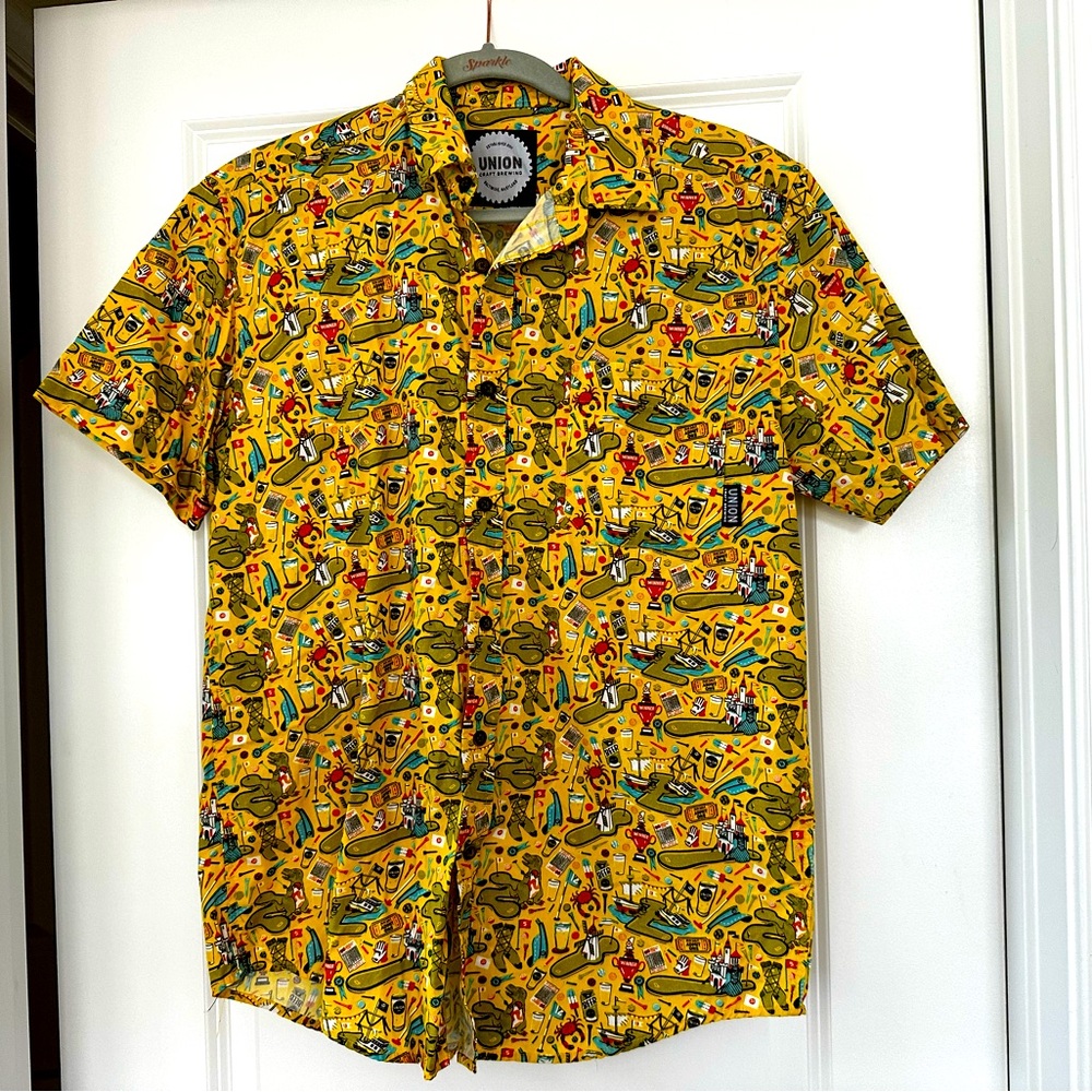Men’s Small Baltimore MD Union Craft Brewing Button Down Shirt Golf Crabs Beer